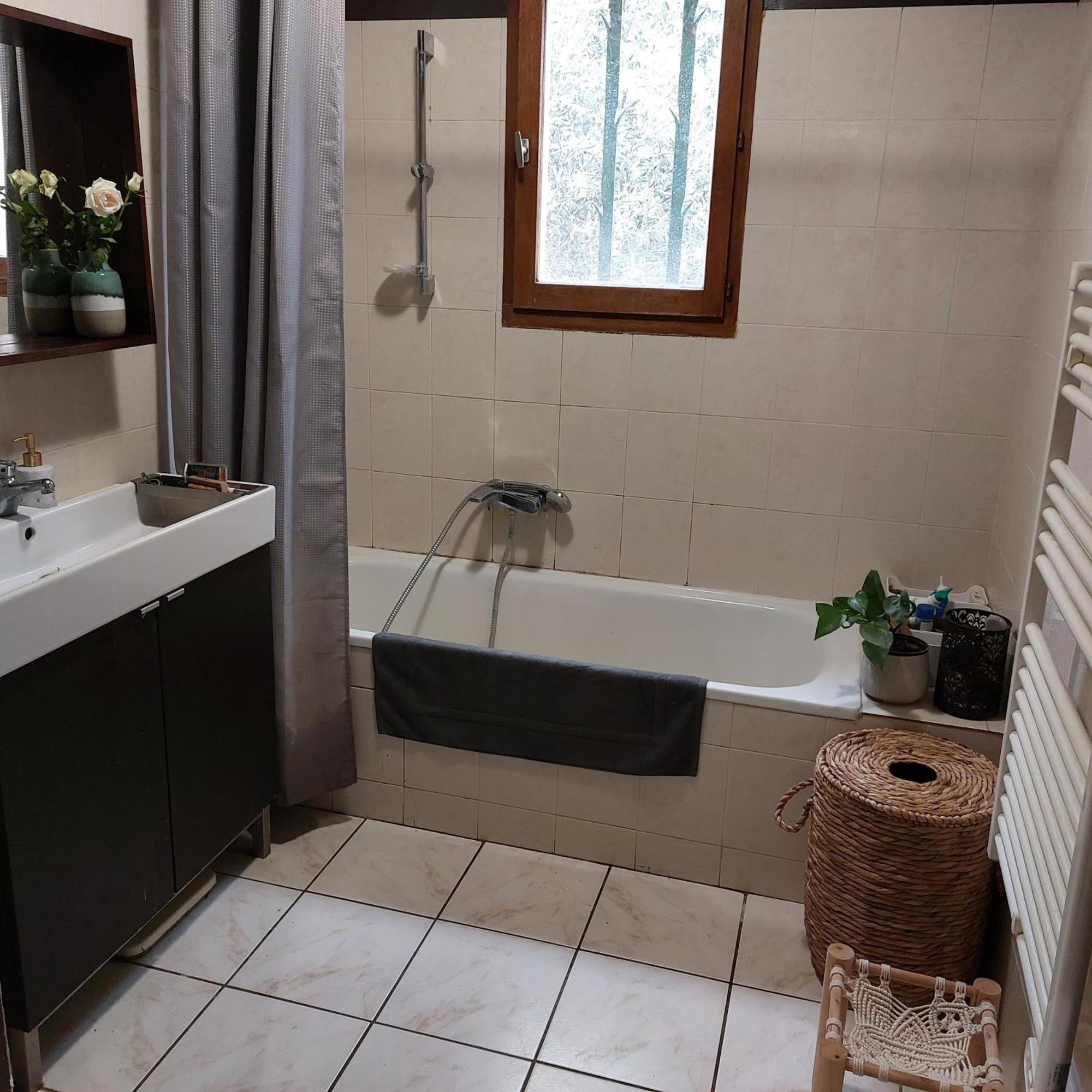 Villa 80 M2 Jardin Terrasse 3 Chambres Provence Volx エクステリア 写真